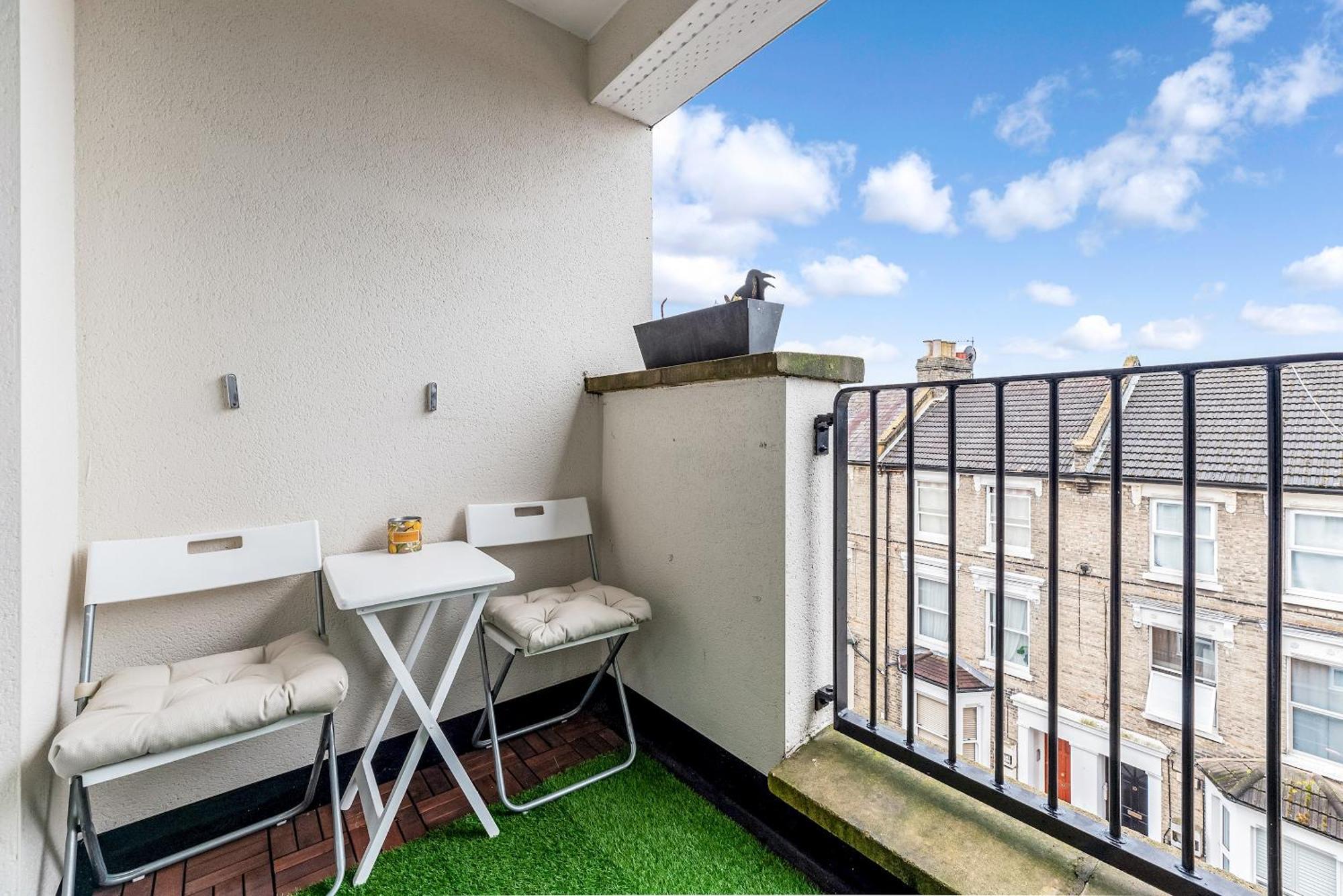 Apartment Pass The Keys Stylish Near To *