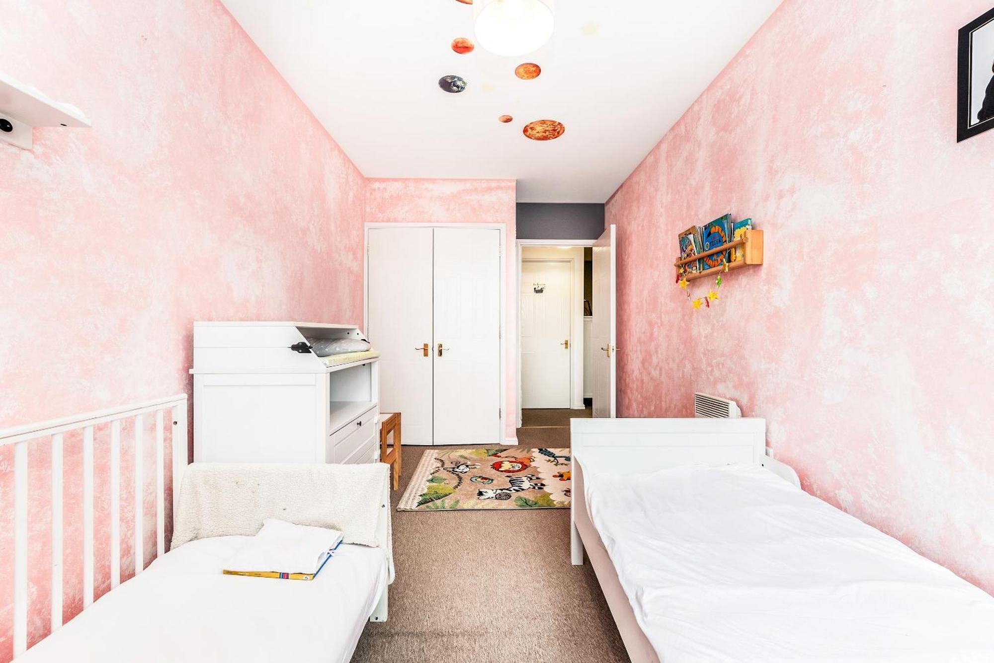 Pass The Keys Stylish Near To Apartment London